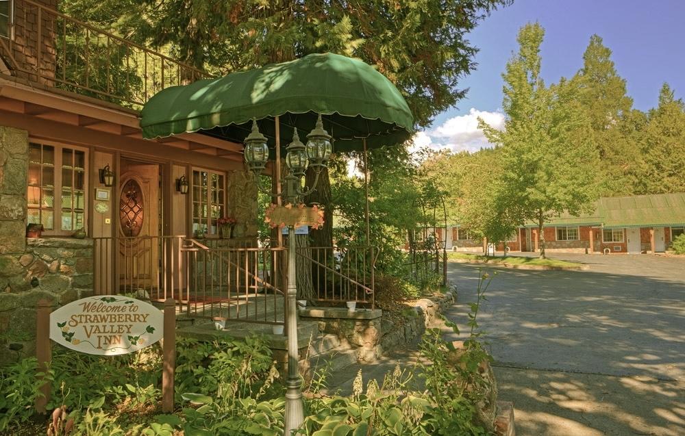 Strawberry Valley Inn Mount Shasta Exterior foto